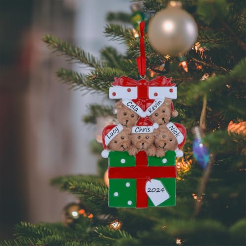 WorldWide 4 Bears Family Christmas Tree Ornament in Gift Box – Personalizable