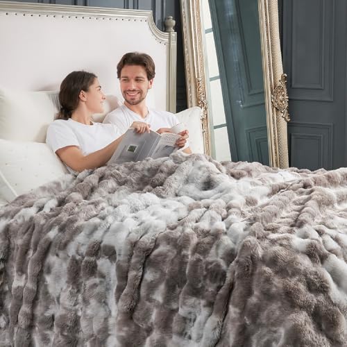 Queen Size Tie-Dye Taupe Faux Fur Throw Blanket - Cozy Bliss Bubble Design