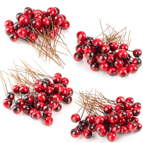 MAQIHAN Artificial Holly Berries - 150 Pcs Christmas Holly Berries Stems for Crafts Faux Holly Berries Artificial Red Holly Berry Stems for Christmas Wreath Christmas Tree Table Kitchen Wall Decor