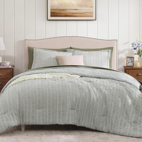 BLOOMHAVEN Queen Comforter Set - Reversible Green Plaid Floral Bedding 7 Pieces - Green Tea Variation