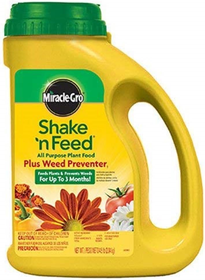 Miracle-Gro Shake 'N Feed All Purpose Plant Food - Prevents Crabgrass & Weeds | 4.5 lb