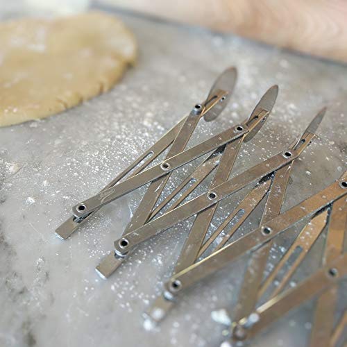 Ateco 5-Wheel Stainless Steel Expandable Pastry Cutter - 2 1/8 Inch Wheels, Adjustable, Cookie & Dough Slicer