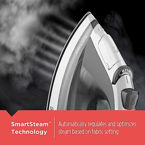 BLACK+DECKER Light ‘N Easy Compact Steam Iron - Stainless Steel Soleplate, Lightweight, Spray Mist, Auto Shutoff