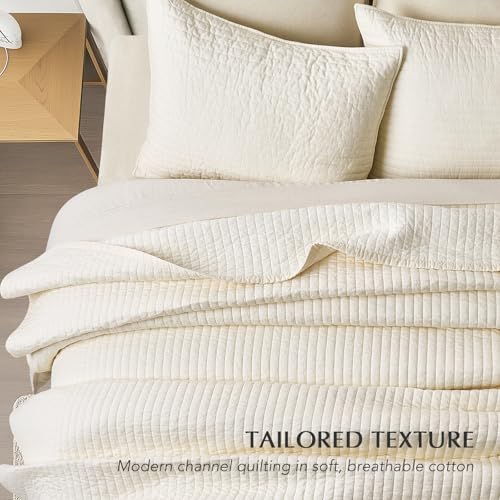 Cotton Sateen Quilt Set Queen Cream with Pillow Shams, 92x96 Inches - EverGrace