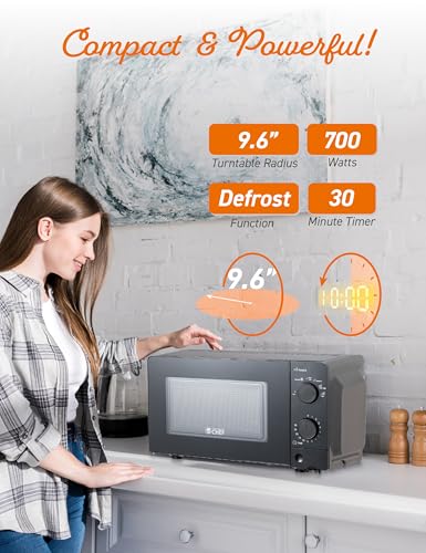 Countertop Microwave Oven 0.6 Cu Ft Black - Commercial Chef CHM660B