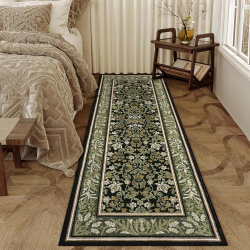 GarveeHome 2.5x8 Green Black Christmas Runner Rug Non Slip Washable Hallway