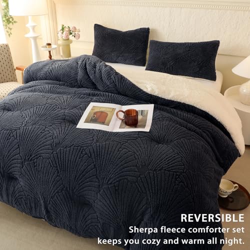 Grey Seashell Jacquard Sherpa Comforter Set - Full/Queen 3 Pieces
