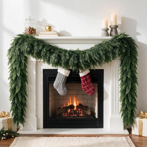 9FT Christmas Cedar Garland with Real-Touch Greenery - 9FT / 1