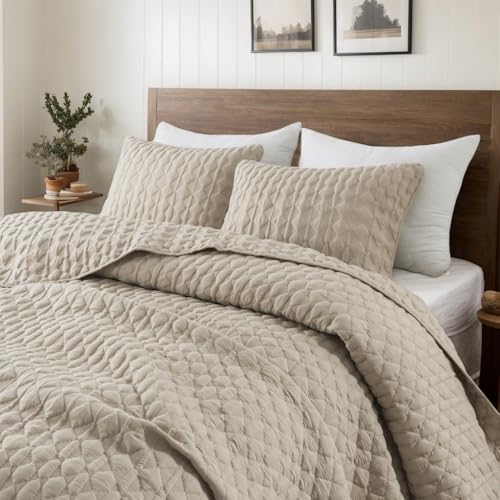 WDCOZY California King Beige Quilt Bedding Set with 2 Pillow Shams - All Season Lightweight Bedspread Coverlet, 3 Pieces, 116x106 inches