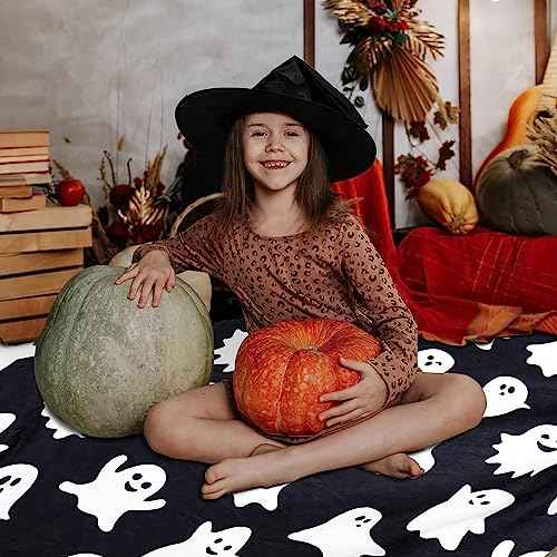 Metawu Halloween Blanket Ghost Throw Blankets for Kids for Women Halloween Decorations Flannel Blankets for Bed, Sofa, Couch, Travel Blanket 50 x 60 inch