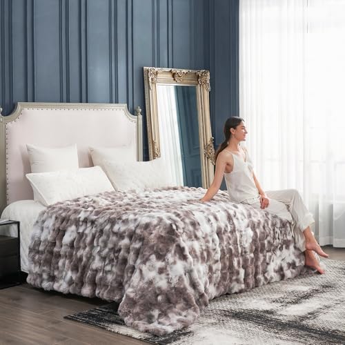 Queen Size Tie-Dye Taupe Faux Fur Throw Blanket - Cozy Bliss Bubble Design