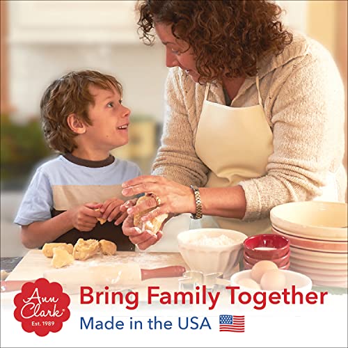 Christmas Wreath Cookie Cutter, 3.5" Made in USA by Ann Clark