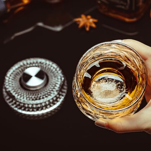 NORIMODA Diamond Cut Spinning Whiskey Glass Set of 4 - 9.5 oz with Rotating Bases & Ice Molds