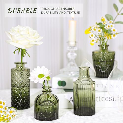 SUPMIND Green Glass Bud Vase Set of 24 Vintage Small Flower Vases for Centerpieces