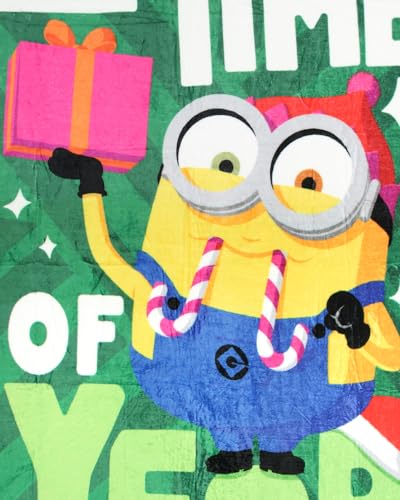 Despicable Me Minions Holiday Fleece Throw Blanket 46x60 Cozy Bed Couch Decor