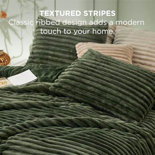 Bedsure Queen Fluffy Comforter Set 90x90 Inch Olive Green Cozy Bedding