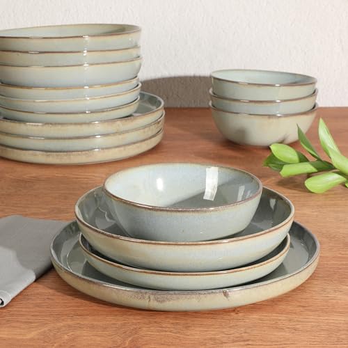 Green 16-Piece Dinnerware Set for 4 - Plates & Bowls Reactive Glaze