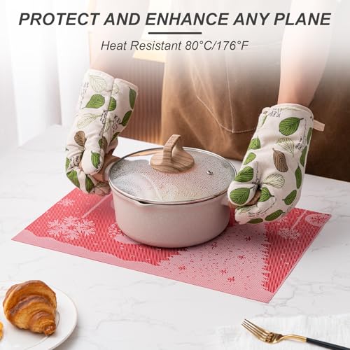CADONO Christmas Tree Red Set of 6 Washable Placemat for Holiday Dining
