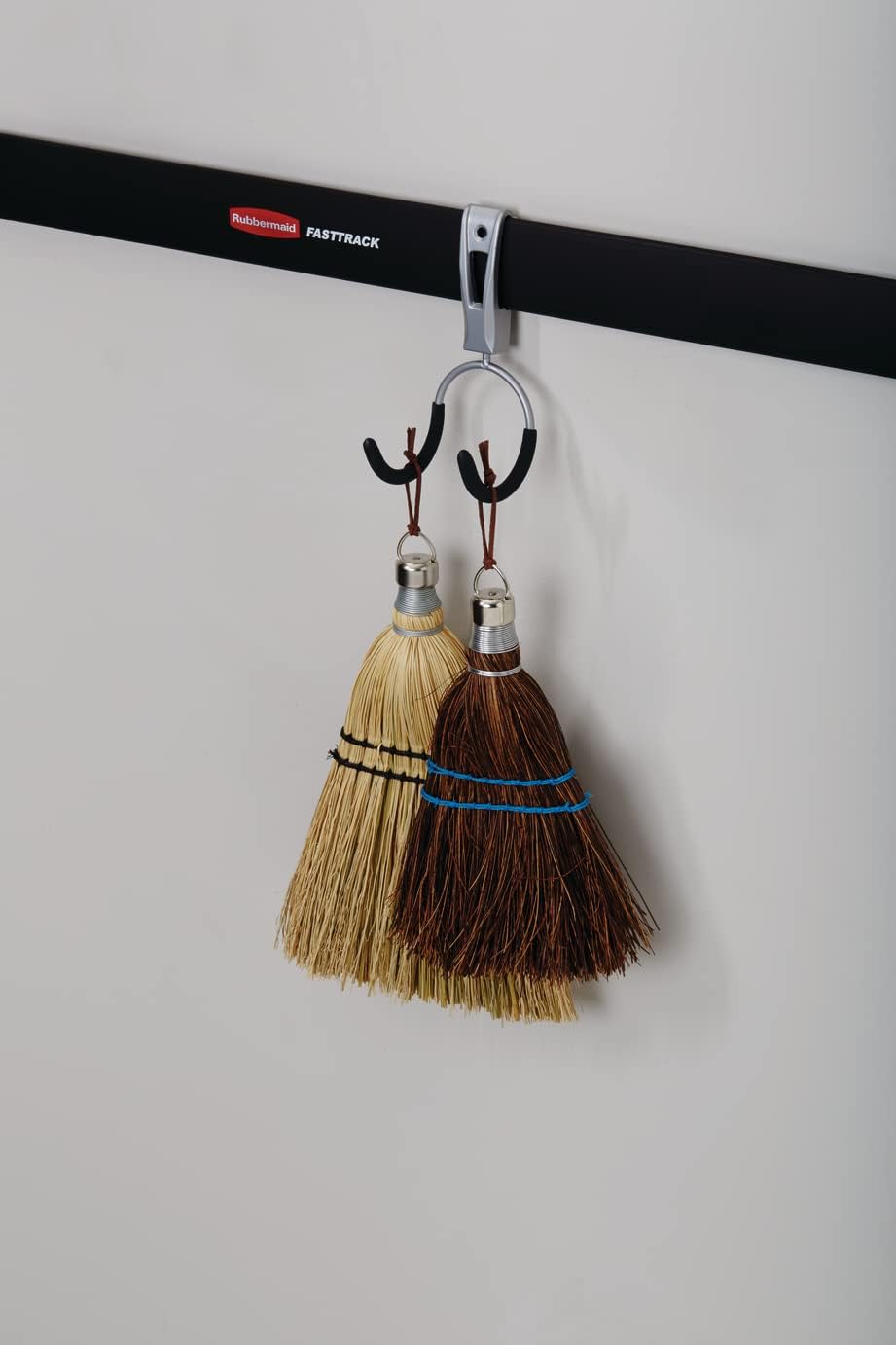 Rubbermaid FastTrack Compact Hook - Soft Grip Garage Organizer for Cords, Ropes, & Small Hoses