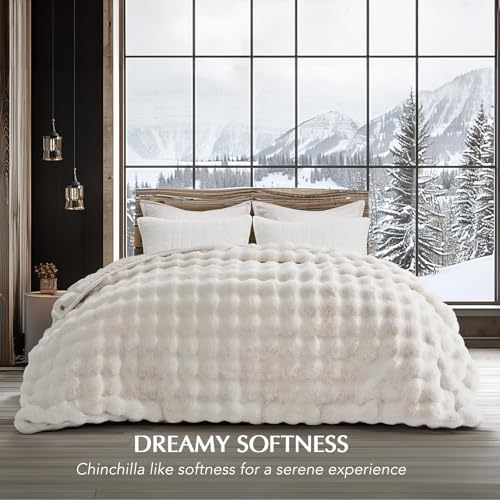 EverGrace Ivory White Faux Rabbit Fur Bubble Throw Blanket 90x90