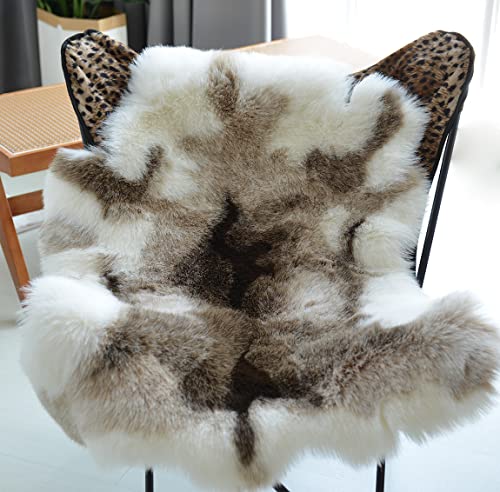 Reindeer Faux Sheepskin Rug 3.6x2.9 ft White & Grey Deer Animal Skin Accent