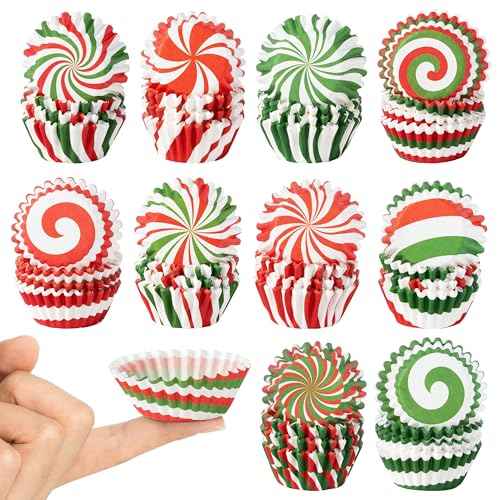 COcnny Christmas Mini Cupcake Liners - 600pcs Merry Christmas Candy Baking Cups Muffin Cupcakes Wrappers, Xmas Tree Santa Disposable Chocolate Cake Wrap Making Supplies for Xmas Eve Party (10 Styles)