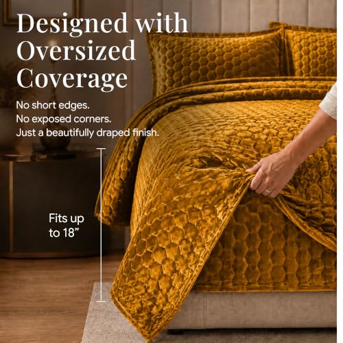 Gold Oversized Velvet Quilt Set - All Season King Size Comforter with Shams