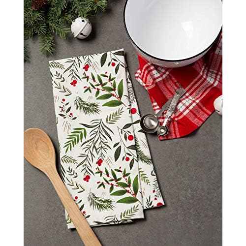 DII Christmas Kitchen Towel Set, Floral Tea Towels for Baking, Cleaning, Entertainment & Cooking, 18x28, Boughs of Holly, 2 Piece