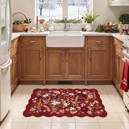 BYYVOO 2' x 3' Christmas Red Floral Area Rug with Non-Slip Backing, Scalloped Edges