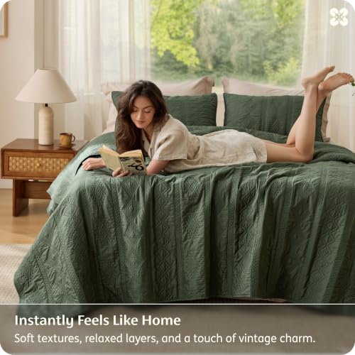 Cotton Quilt Set Queen - Olive Green, Tribal Geometry Pattern