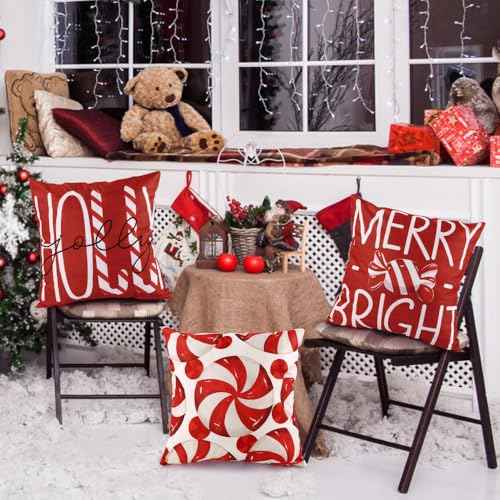4pcs Christmas Pillow Covers Decoration,18x18in Red Candy Pillow Case Merry Bright Holly Throw Pillow Covers Cushion Cases for Winter Holiday Seasonal Farmhouse Couch Sofa Home Decor