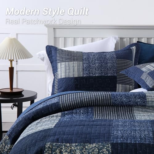 Queen Size Reversible Cotton Quilt Set with Pillow Shams - Azure Blue Variation