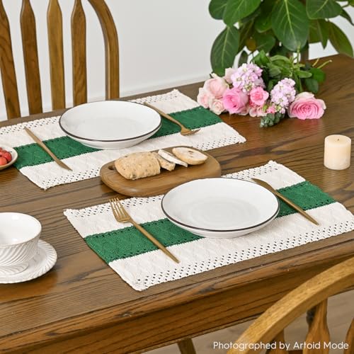 Artoid Mode 12 x 18 Dark Green Placemats Set of 6 – Rustic Christmas Linen Mix