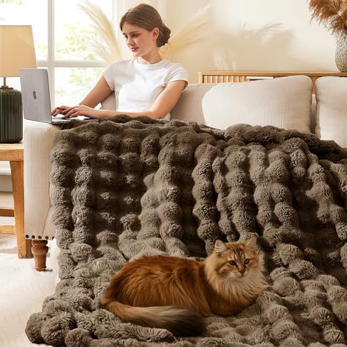 L'AGRATY Faux Rabbit Fur Throw Blanket 50x60 Inches Cocoa Brown