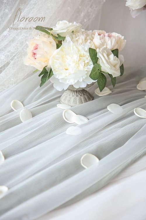 Floroom 300 Pcs Ivory Faux Silk Rose Petals - Perfect for Weddings, Table Centerpieces & Romantic Decor