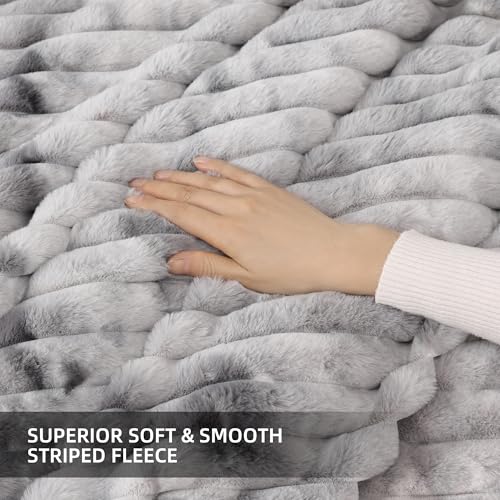 King Size Fluffy Comforter Set - Tie-Dye Grey Fleece Bedding 3 Pieces