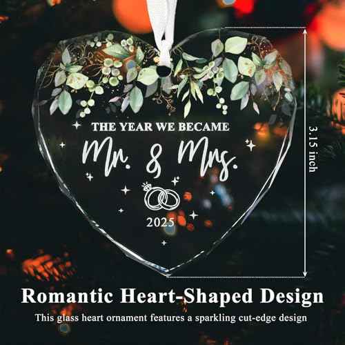 First Christmas Married Ornament 2025, Wedding Gifts for Couple Wedding Christmas Ornament Just Married Gift for Newlywed, Bridal Shower Gifts