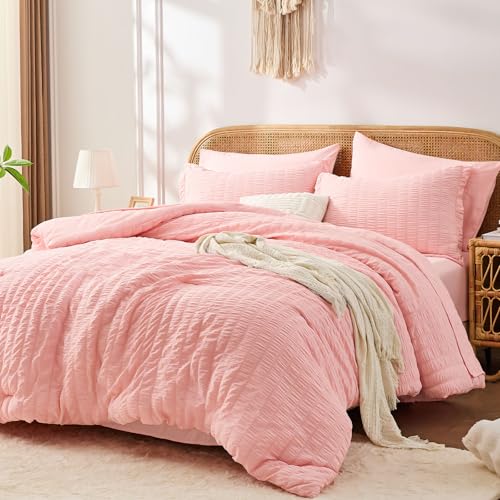FUANNA Queen Comforter Set 7 Pieces Pink Seersucker Bed in a Bag - Variation 01