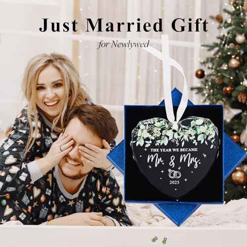 First Christmas Married Ornament 2025, Wedding Gifts for Couple Wedding Christmas Ornament Just Married Gift for Newlywed, Bridal Shower Gifts