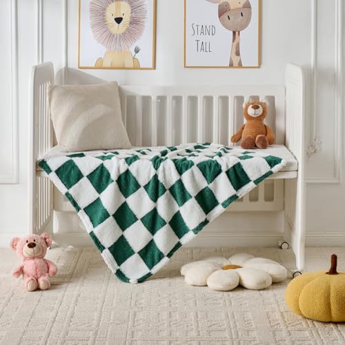 Fleece Baby Blanket for Boys 3D Checkerboard Design, Warm Cozy and Fluffy Infant Newborn Toddler Small Receiving Blankets for Crib Stroller, 30x40 Inches,Christmas Green