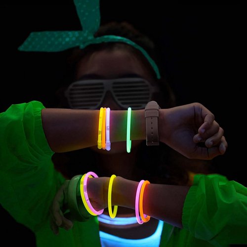 207 Glow Sticks Bulk Party Pack, Halloween Glow Sticks For Kids Camping, Glow In The Dark Sticks,8” Glow Party Supplies Bracelets with Connectors