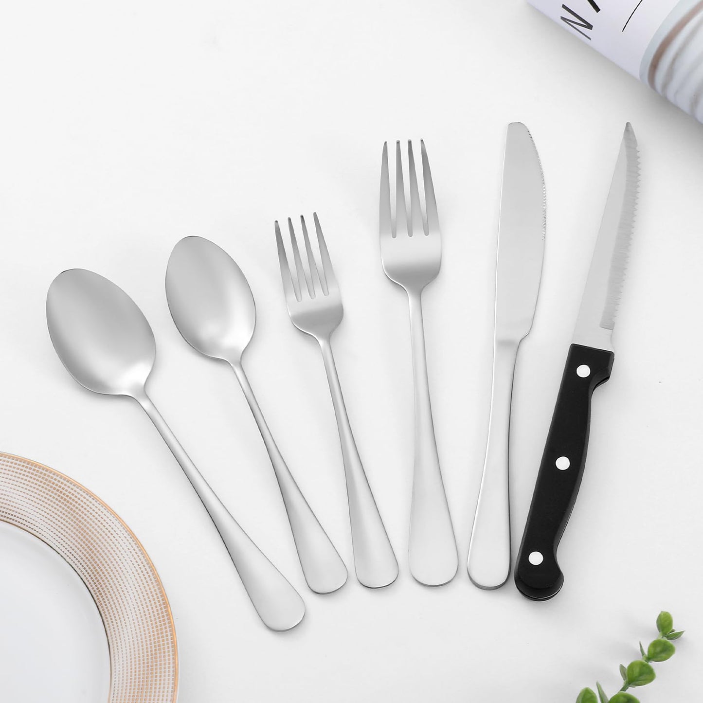 8 Pcs Dinner Forks Set, Food Grade Stainless Steel Forks Silverware, Metal Fork, Flatware Fork for Home, Kitchen or Restaurant, Mirror Polished, Dishwasher Safe, 8 Inches