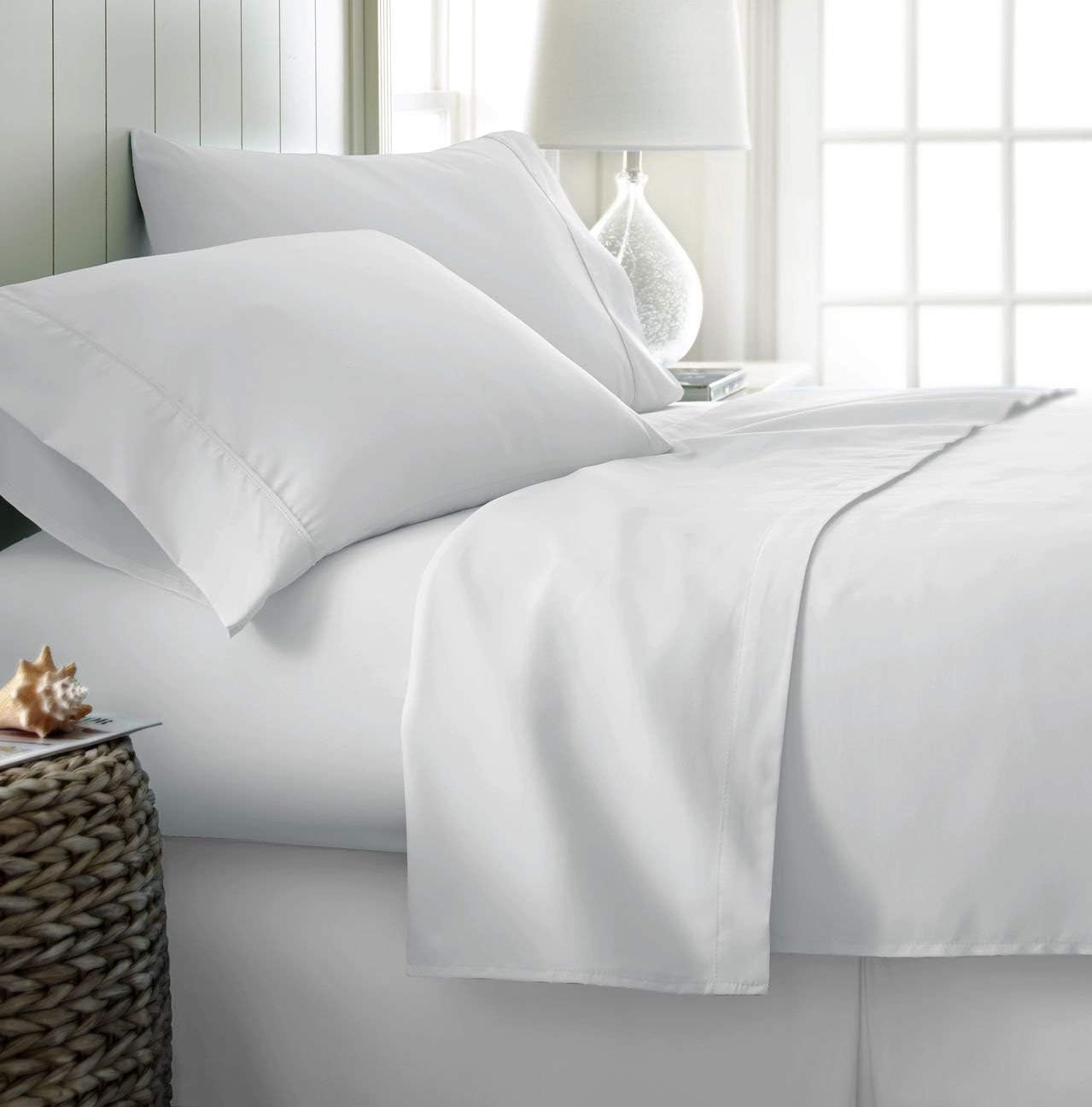 Skiennix 4-Piece Bed Sheet Set - Luxury 300 GSM Double Brushed Microfiber | 16-Inch Deep Pockets - Queen (White)