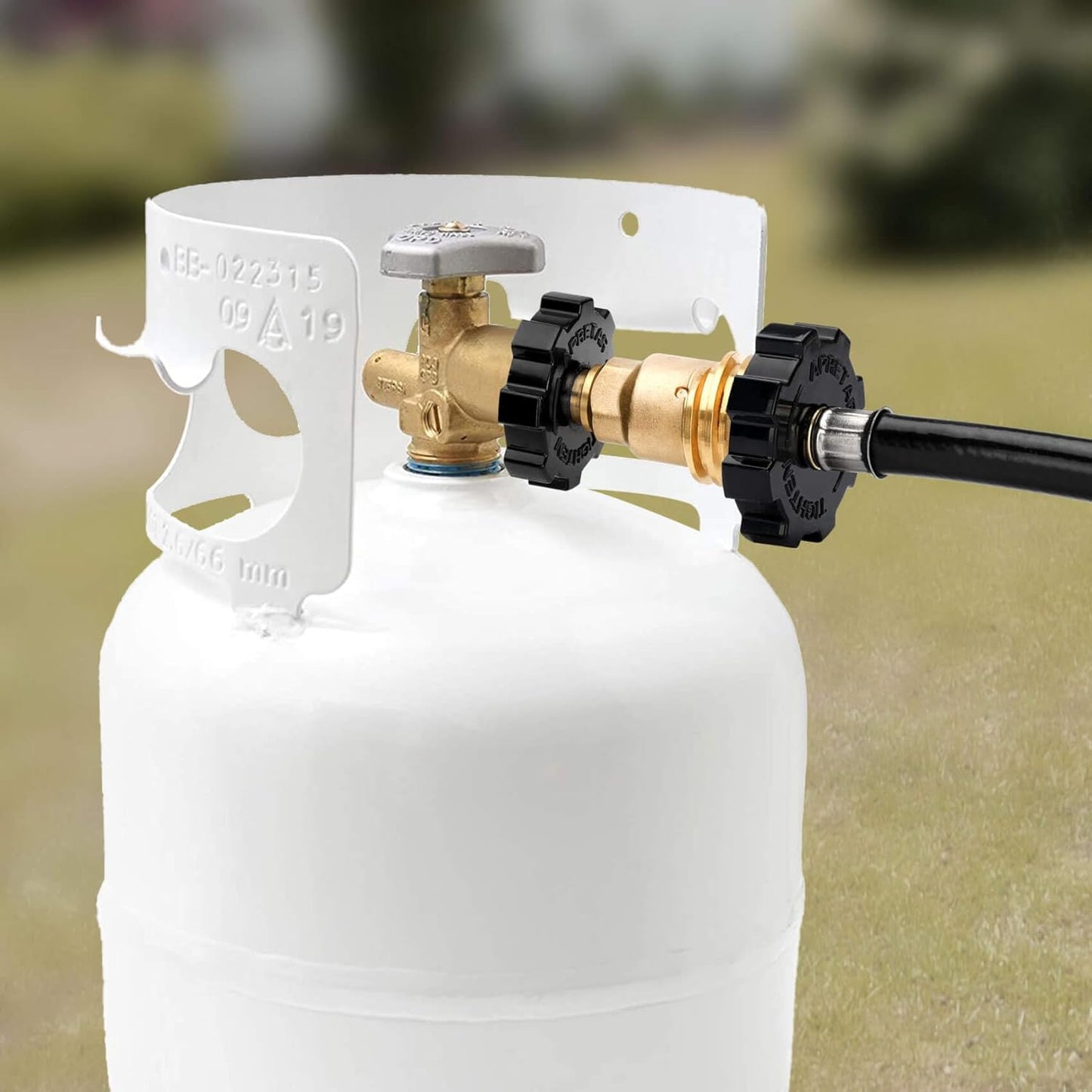 Skiennix 100lb Propane Tank Adapter - Universal POL to QCC1 Conversion | Durable Solid Brass Design