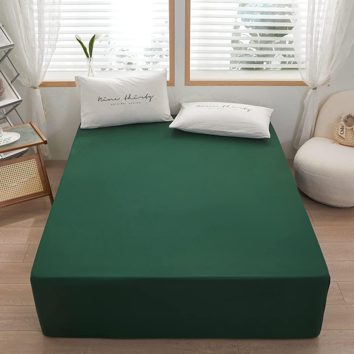 Queen Size Fitted Sheet by [Brand Name] - Soft Microfiber, 15-Inch Deep Pocket, Dark Green | Fade & Shrink Resistant