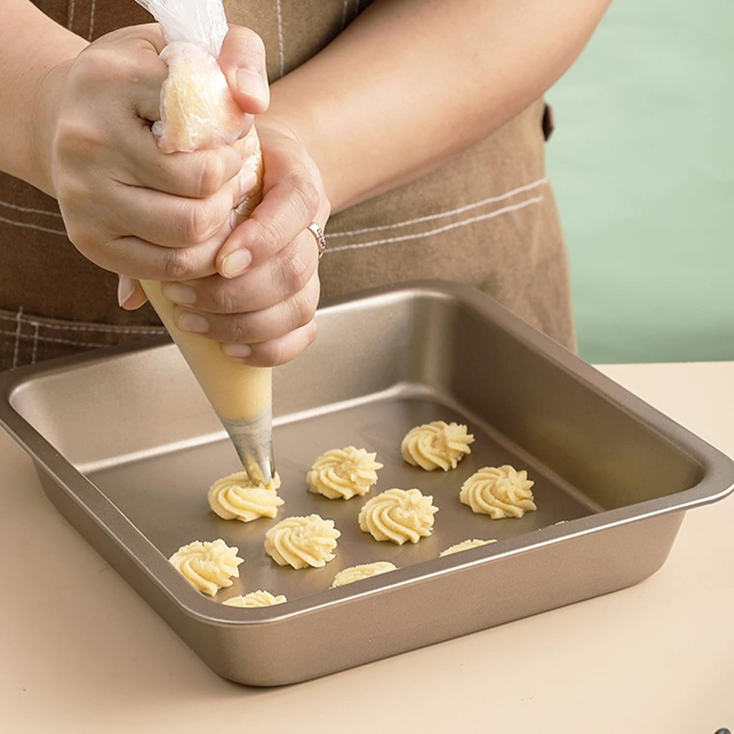 Skiennix Disposable Piping Bags - 400 Pcs 12 Inch Anti-Burst Tipless Icing Bags for Cake & Cookie Decoration
