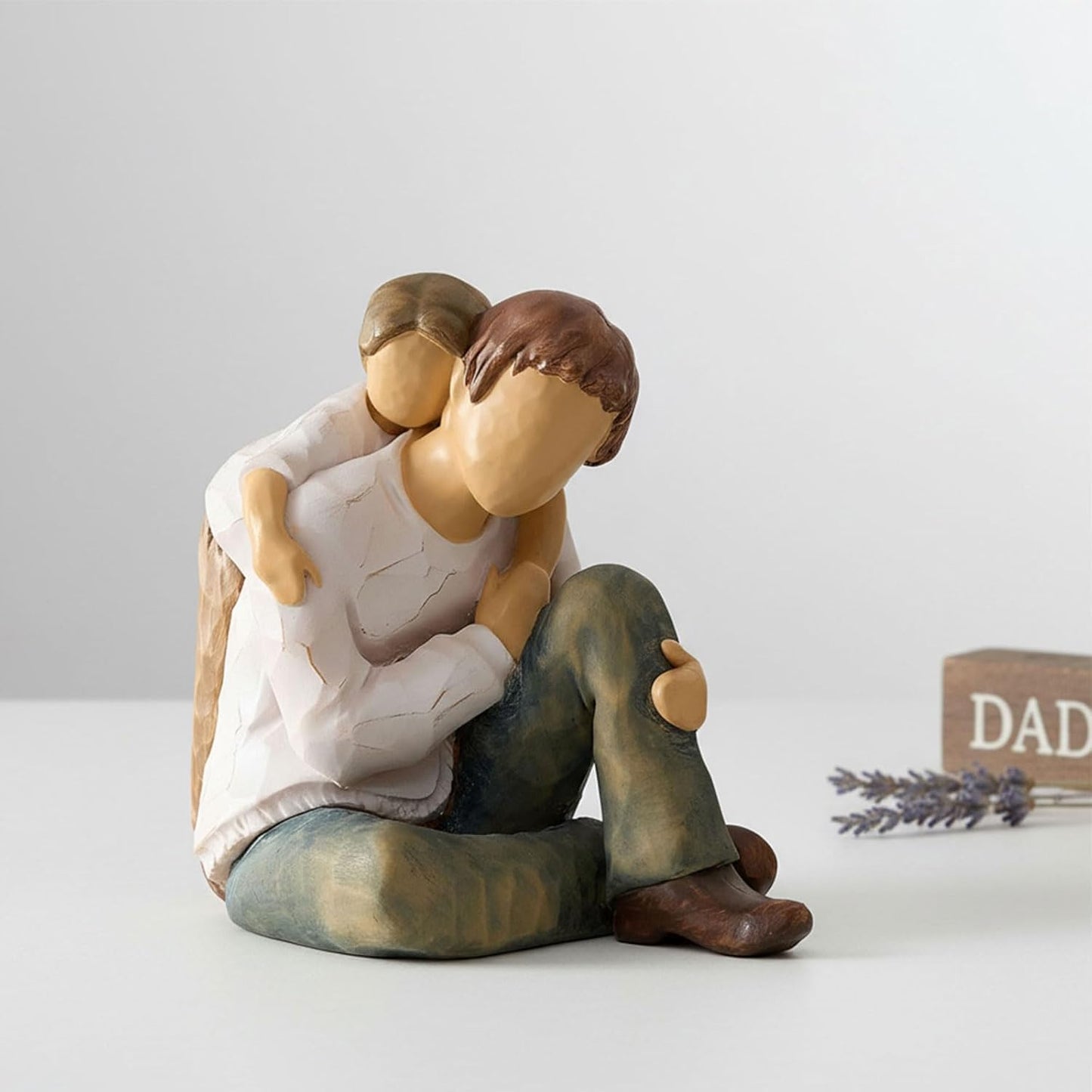 NAN ZAI NAN FANG Father-Daughter Figurine - Personalized Resin Sculpture for Dad | 4.7" Hand-Painted Gift