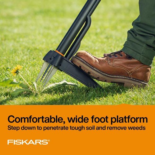 Fiskars Stand-Up Weed Puller Tool - 4 Serrated Stainless Steel Claws for Easy Root Removal | 39" Length