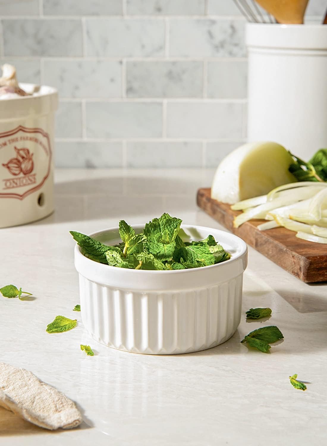 LE TAUCI Ramekins - 8 OZ Oven Safe Ceramic Custard Cups Set of 6 | White Souffle & Dipping Dishes