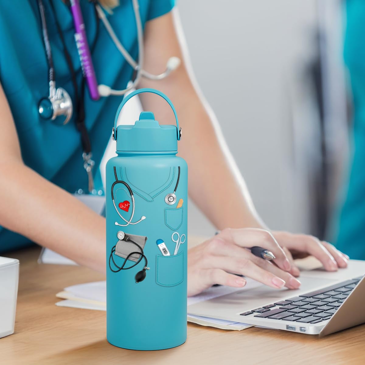 Nurse Gifts for Women - Nutrition Facts Water Bottle 32oz Stainless Steel Insulated with Lid, Nurse Appreciation Gifts for Female Nurses, Friends, Graduation Christmas Birthday Nurse Week
